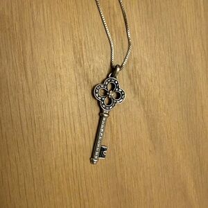 Kay Jewelers Silver Key Pendant Necklace